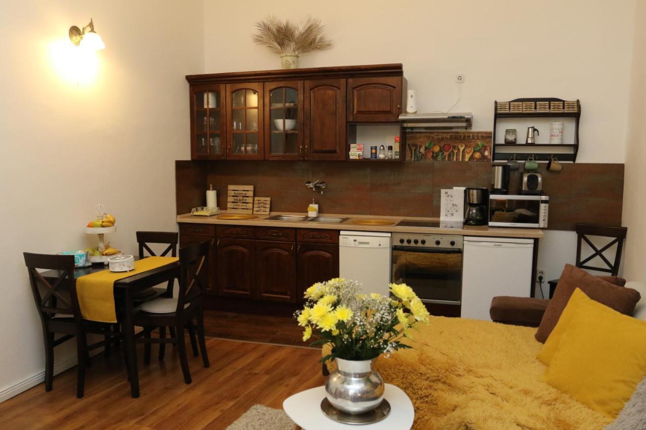 Hedi Apartman 米什科尔茨 外观 照片