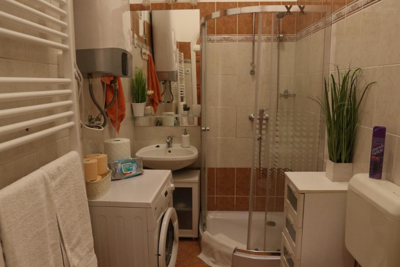 Hedi Apartman 米什科尔茨 外观 照片